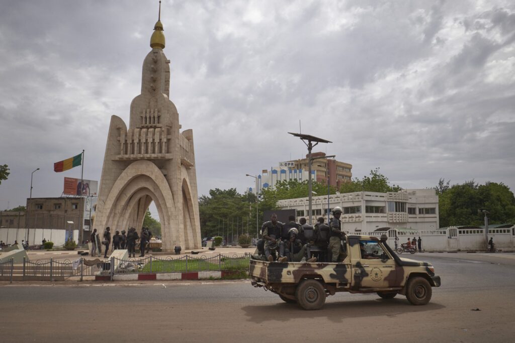 Mali must drop dangerous proposal to dissolve political parties