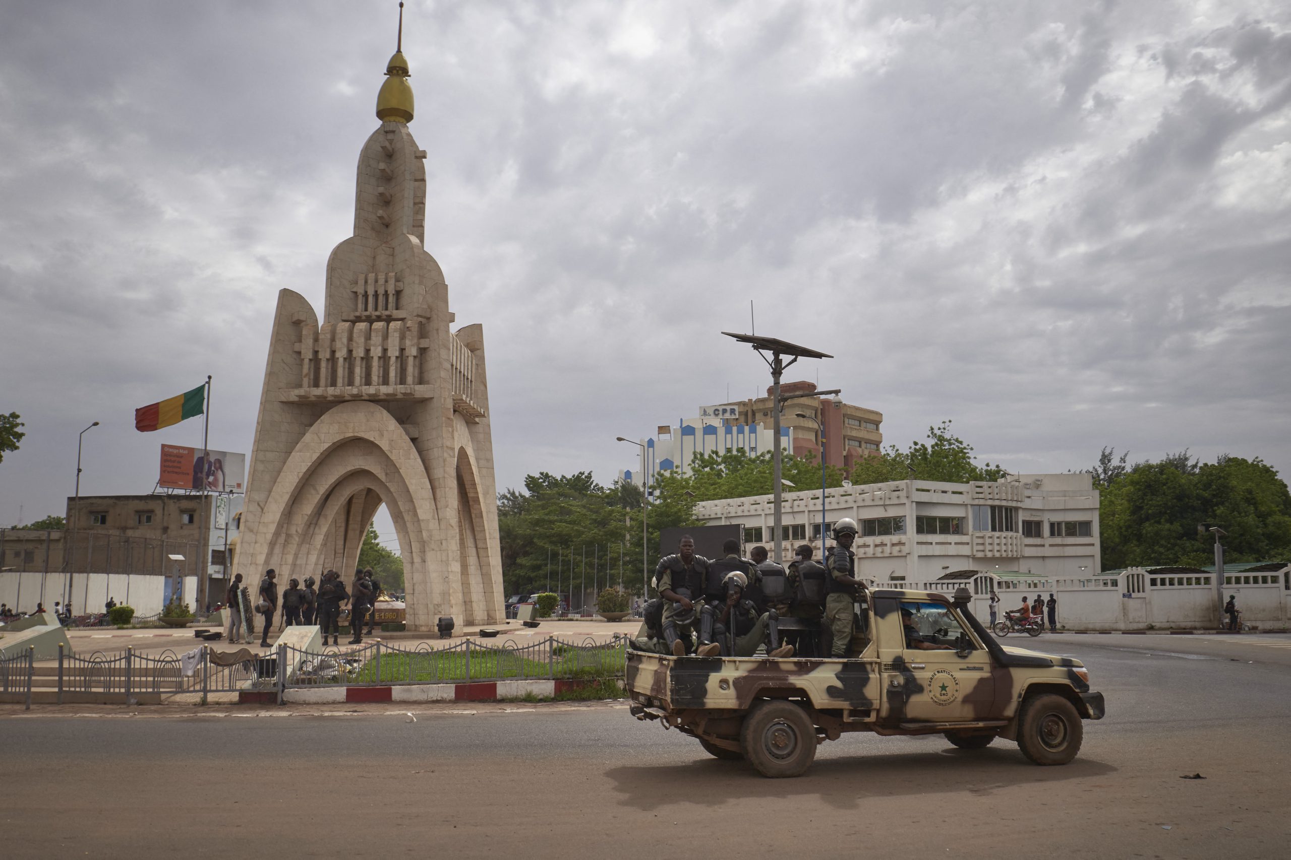 Mali must drop dangerous proposal to dissolve political parties