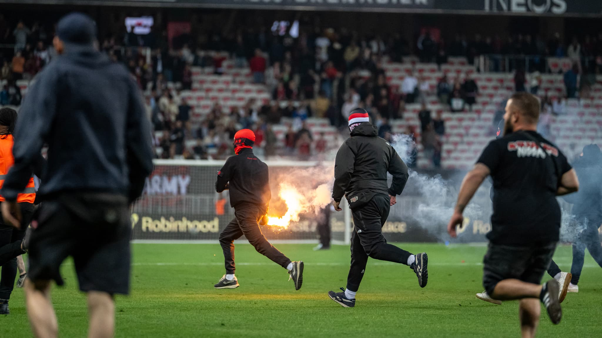 Ligue 1 playoffs: Nice faces Saint-Etienne in empty stadium clash