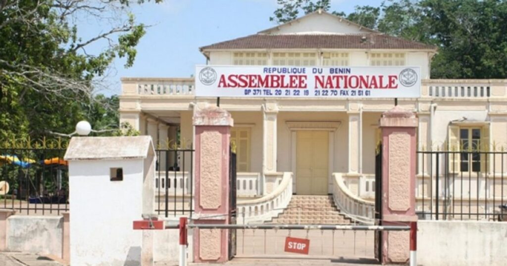 New beninese deputy François Silibi sworn into parliament