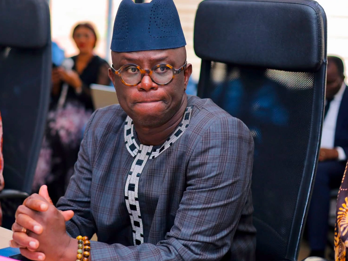Journalist Guibai Gatama challenges Cameroon’s parliamentary session length
