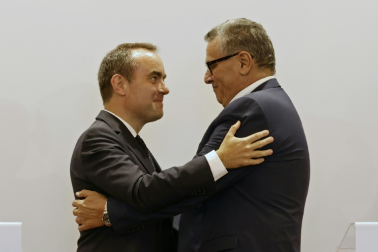 french prime minister sébastien lecornu and moroccan prime minister aziz akhannouch shaking hands after a press conference