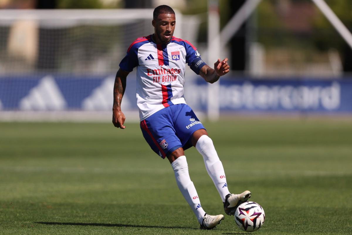 Olympique Lyonnais faces Sparta Prague in crucial champions league qualifier