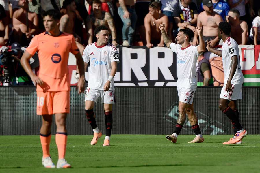 Isaac Romero célèbre son but lors de la victoire du FC Séville contre Barcelone (4-1) au Ramón Sánchez-Pizjuán, en octobre 2025. Isaac Romero célèbre son but lors de la victoire du FC Séville contre Barcelone (4-1) au Ramón Sánchez-Pizjuán, en octobre 2025.